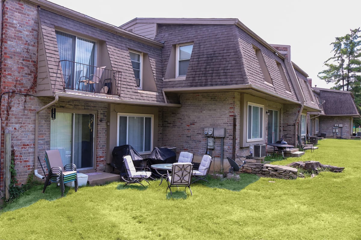 Apartments in Hidden Valley, Kanas City Canyon Creek Photos